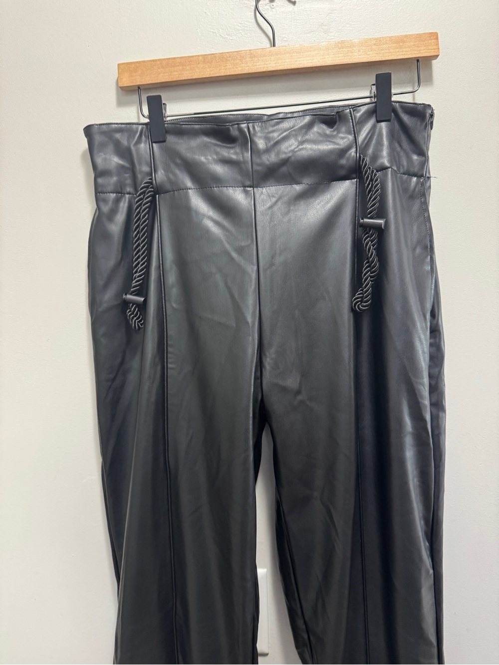 Manière De Voir Rope Tie Black Faux Leather Trousers Size 8 NWT Brand New - Picture 3 of 14